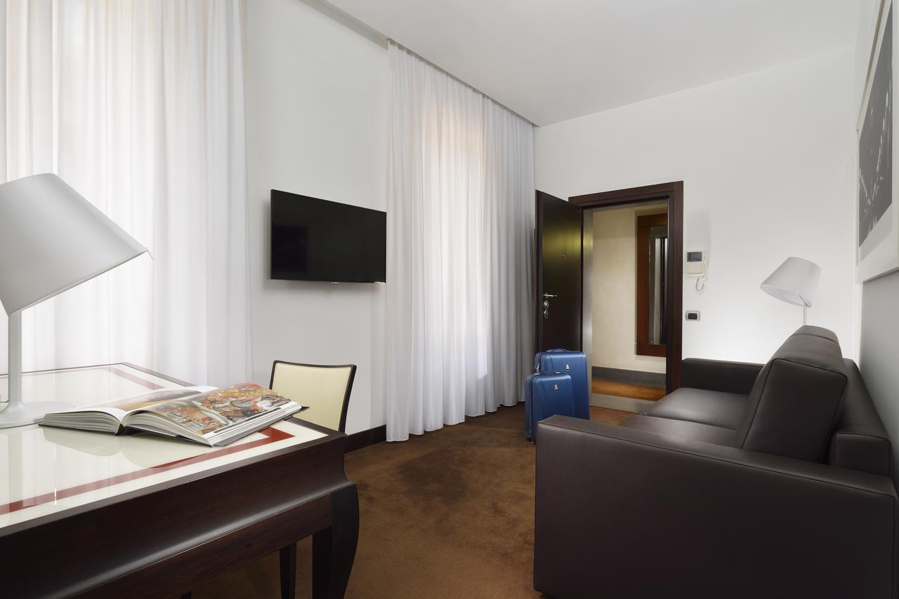 Milano Castello Luxury Apartment מראה חיצוני תמונה