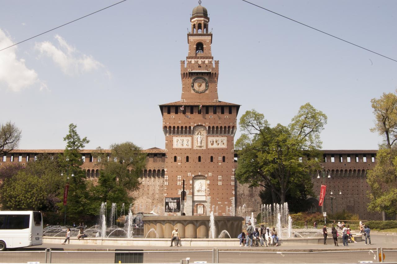 Milano Castello Luxury Apartment מראה חיצוני תמונה